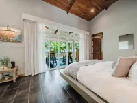 Beachfront Luxury Villa with Private Pool Hotel a Esterillos Este
