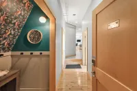 Penthouse • Fiserv, Bars, Perks & Big City Views • Downtown Milwaukee