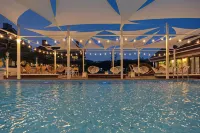 Art in Tiara - piscine