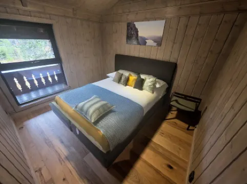 Unique hytta with jacuzzi, sauna, 7 bedrooms