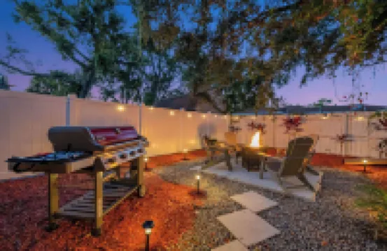 Family Pet Friendly Getaway With Porch Fire Pit Yard