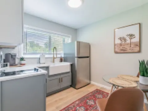 Perfect One-Bedroom- 10 Mins from Clearwater Beach Hotéis em Largo