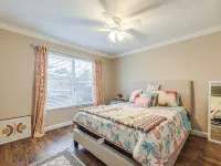 Pool & Home Theater: Lighthouse Point Home! Hotels in Lighthouse Point