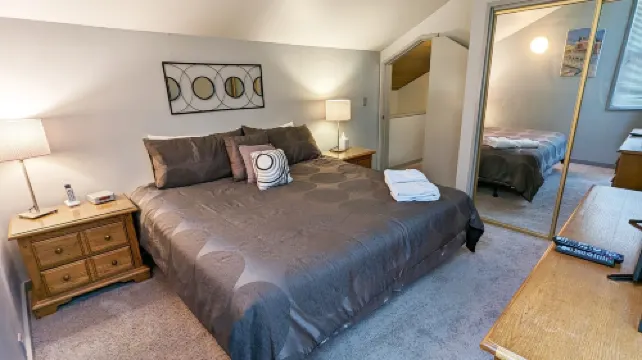 マウントビュー ロッジ 36 2 ベッドルーム コンド