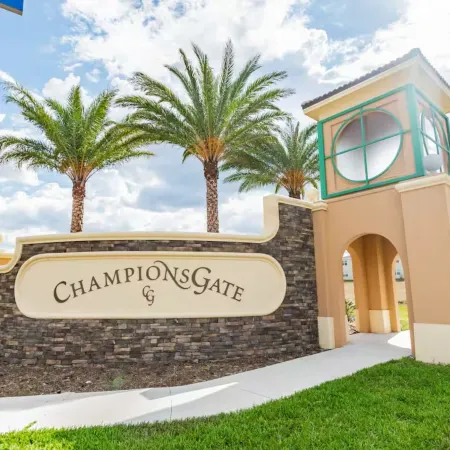 Stylish 3BR Condo Championsgate w Water Park