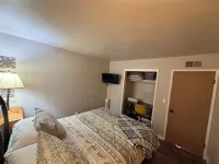 Warm and Cozy retreat with AC, WiFi in Pleasant Pinetop-Lakeside