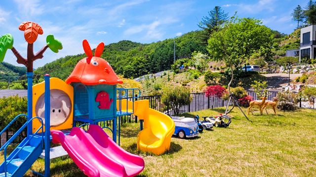 제네하우스 수영장