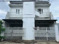 Hotel O Kost Aisyah Near Citra Grand Galesong City(Pattalassang) - parking