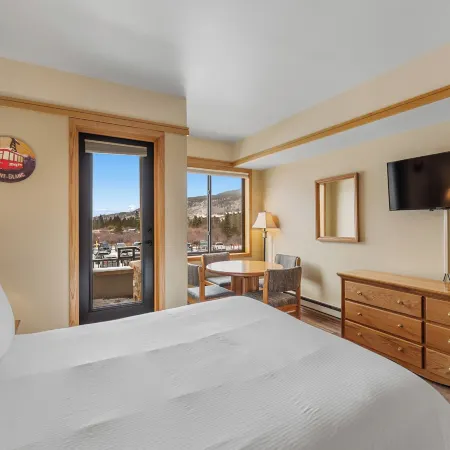 Slopeside 2736
