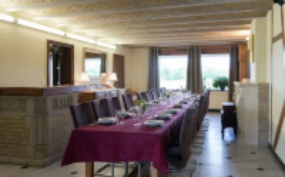 Group Stay with Pool, Chevron Hotels in Stoumont