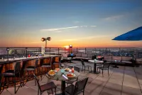 The Claridge Hotel - Quầy Bar