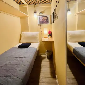 New York Spirit Retreats Hostel Отели рядом с достопримечательностью «Мидтаун»