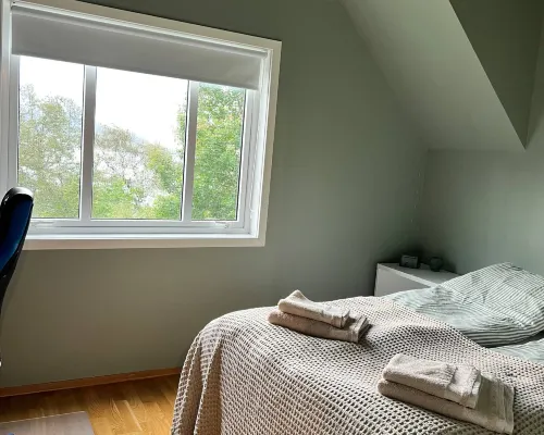 Two-bedroom apartment with loft オーレスンのホテル