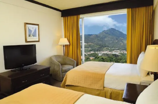 Plaza Hotel and Suites