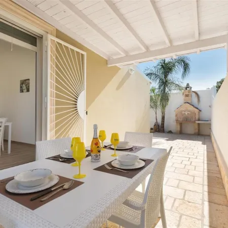 1183 Villino Delle Orchidee Est