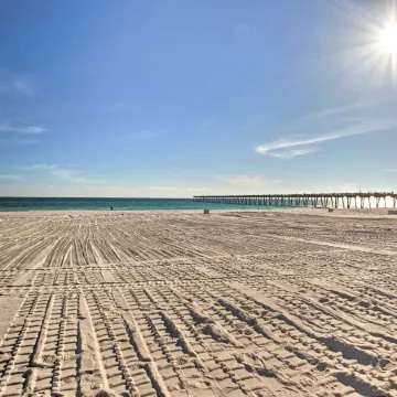 Sea la VIE Condo Pensacola Beach Access! Отели в г. Пенсакола Бич