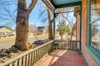 Walk to Royal Gorge Railroad! Colorado Base Camp - Pet Friendly