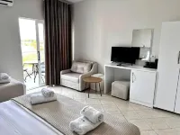 Avenue Hotel