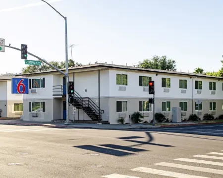 Modesto, CA - Downtown Hotels in Modesto
