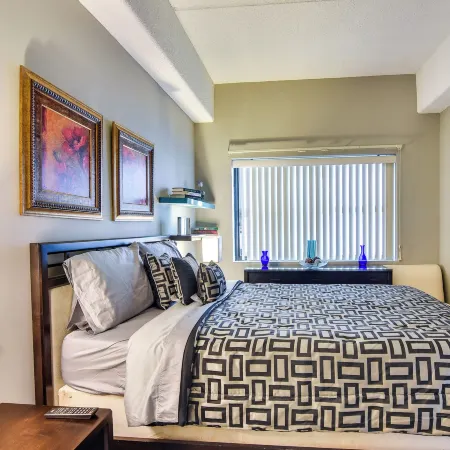 < 4 Mi to Sugar Mtn Resort: Condo w/ Indoor Pool!