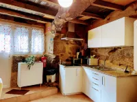 Charming Tourém Retreat 3 Bedroom House with Stunning Views - Homestays