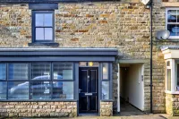 Countryside Retreat With Stunning Views, No Deposit