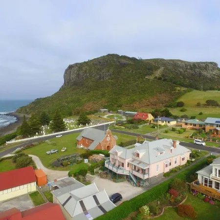 Hanlon Guest House