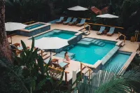Copa De Arbol Beach & Rainforest Resort - piscina