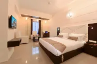 هوتل كريمزون بالاس