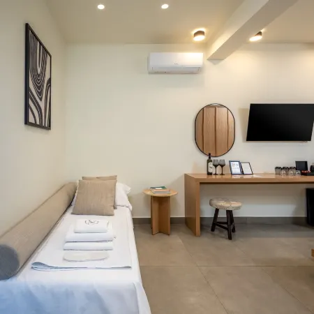 Monarco Executive Rooms
