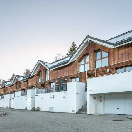 Mountain Home With Heated Pool & Hot Tub Отели в г. Ле Деер