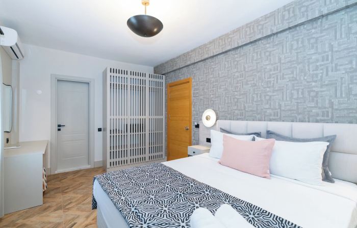 The Hotel 48