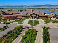 Scenic Mountain Retreat Golf, Pickleball, Relax Hotels in Berthoud