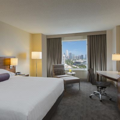 Accessible King Room with Roll-in Shower Hyatt Regency McCormick Place Promo Code