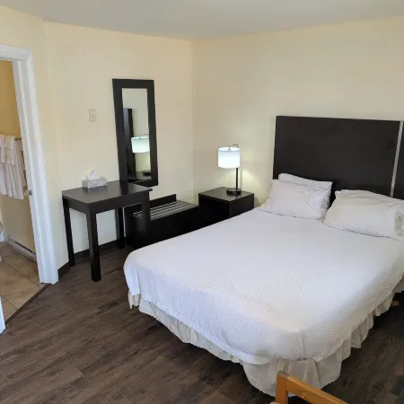 Fundy Line Motel