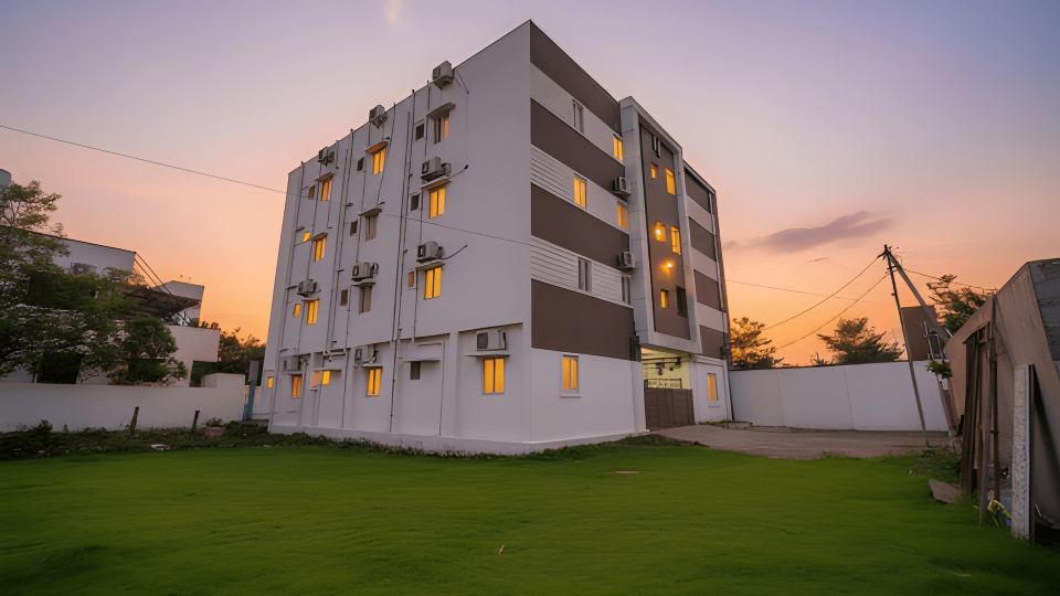 Jr Service Apartment Hotel
