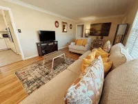Entire Beautiful Home 3 Bedroom & 2 Bath