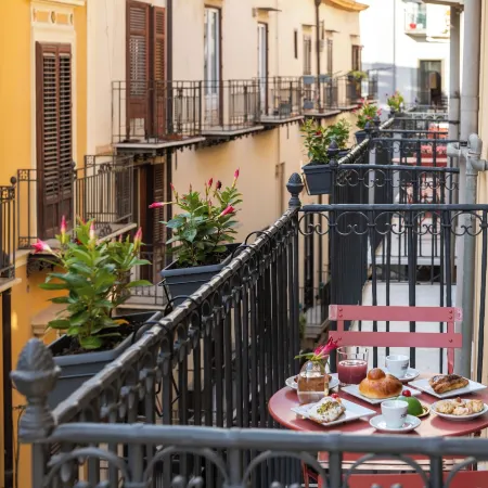 Palazzo Achates