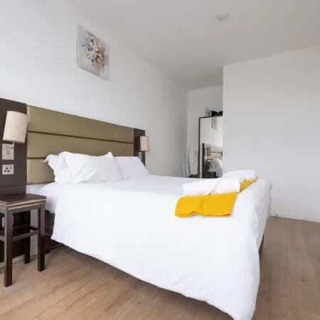 Charming home with gym access in West Bromwich