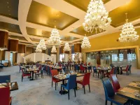 La Cigale Hotel Managed by Accor Hotels near Sky view Bar