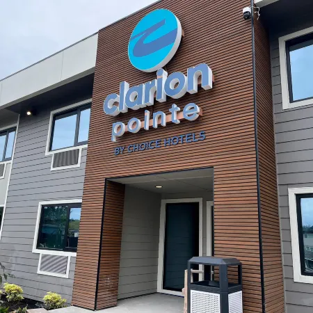 Clarion Pointe Kent - Seattle South