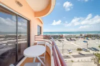 GuestReady - Vibrant flat with  balcony