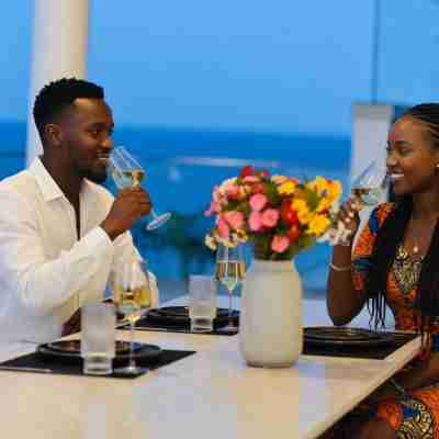 Hayce Residence Nyali Dining/Meeting Rooms