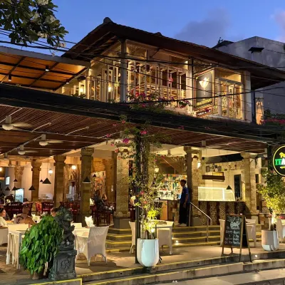 Sari Bunga Hotel - Legian, Walking Distance to Legian Beach Hotels near Double Six