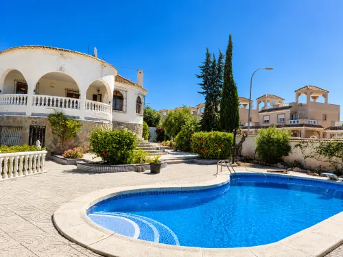 Private Pool Villa La Siesta - 4-Star