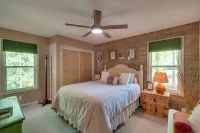 Dale Hollow Hideaway! Cabin w/ Hot Tub - 3 étoiles