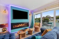 Bay View Cottage - Luxury Coastal Stay - 4-Star