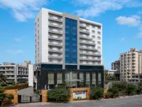 Radisson Blu Hotel Ahmedabad Hotels near Paldi