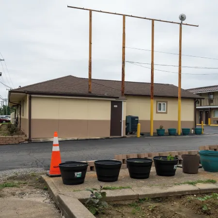 Indian Mound Motel