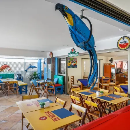 Mirador Suites Beira Mar com Piscina